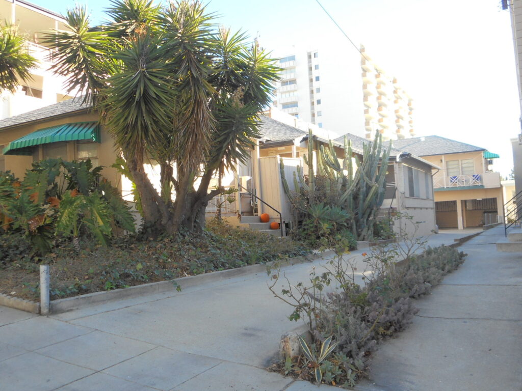WEST HOLLYWOOD – 5 UNITS