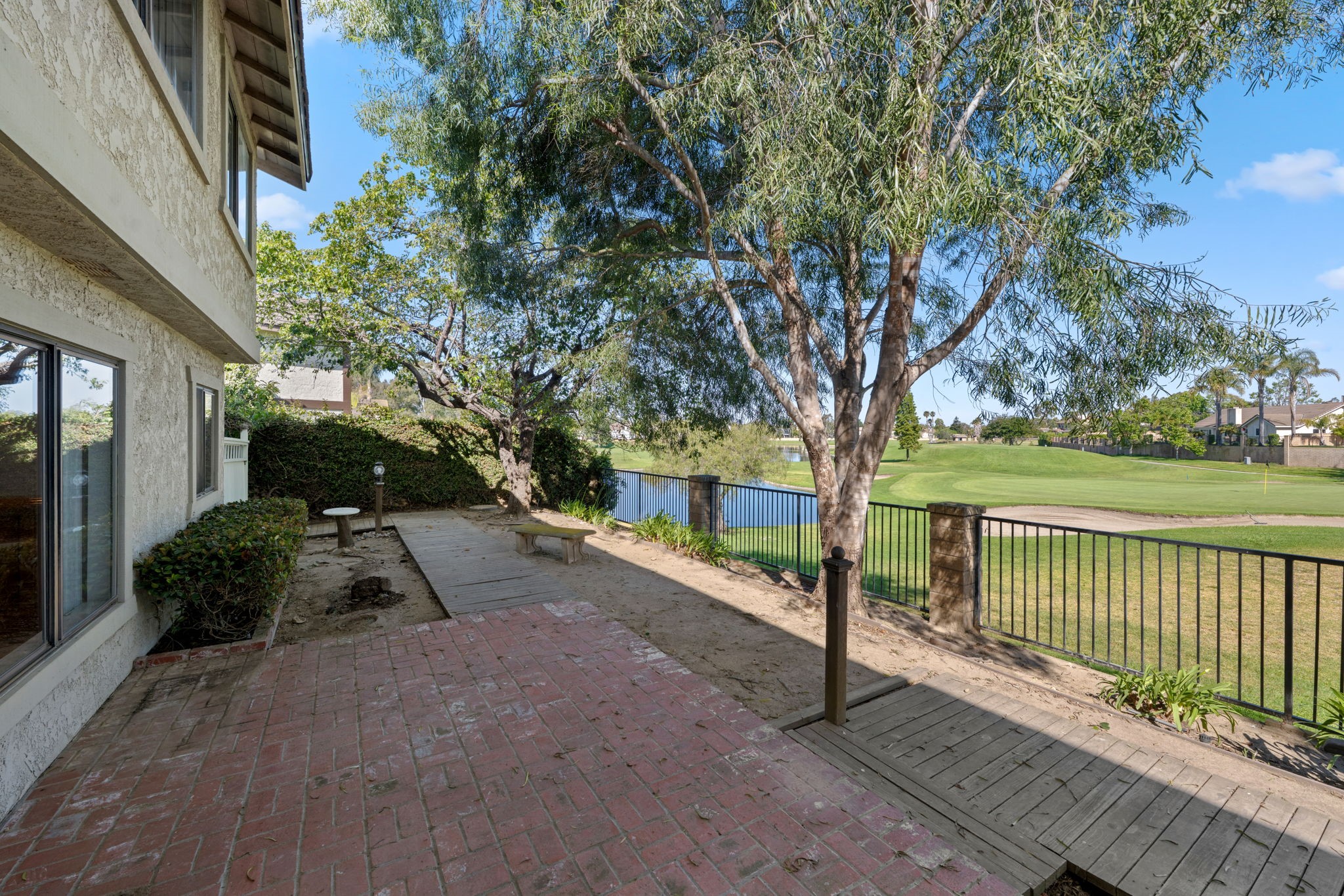 2207 IVERNESS CT 2