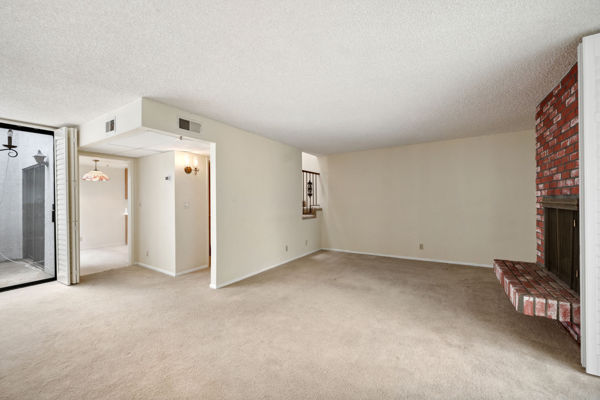 8115 Redlands St 105-6