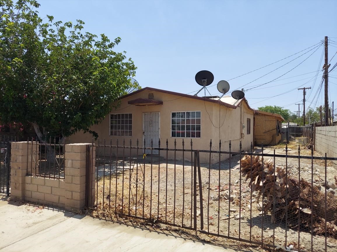 CALLE AVILA COACHELLA 2