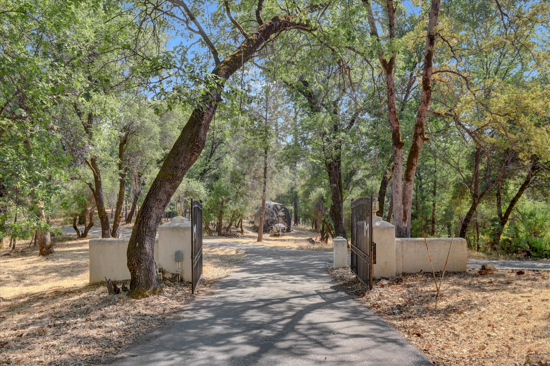 107-IMG_1736_37_38_39_40